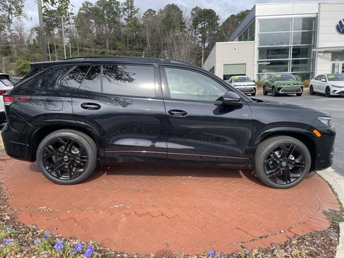 New 2026 Volkswagen Tiguan SE R-Line image 4