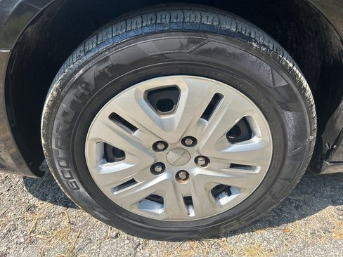Used 2019 Dodge Grand Caravan SE w/ UConnect Hands-Free Group FWD image 22
