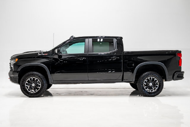 Used 2022 Chevrolet Silverado 1500 ZR2 w/ Technology Package AWD/4WD image 27