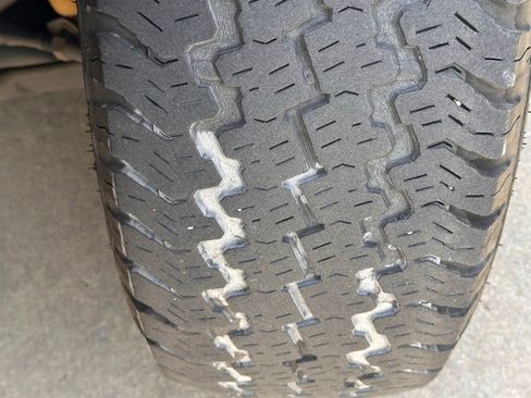 Used 2015 Nissan Frontier PRO-4X w/ Pro-4x Luxury Package image 3