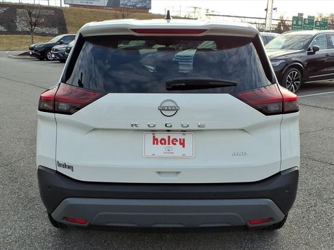 Used 2023 Nissan Rogue S image 6