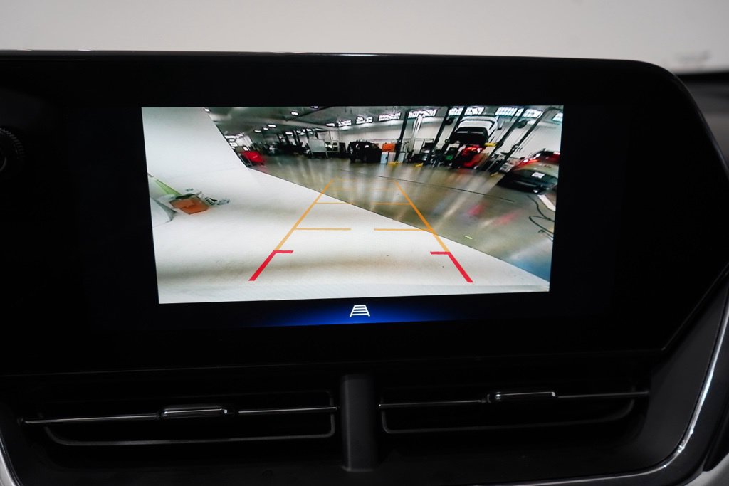 Used 2025 Chevrolet Trax LT FWD image 25