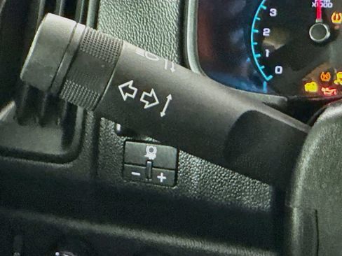 Used 2017 Chevrolet Colorado ZR2 AWD/4WD image 12