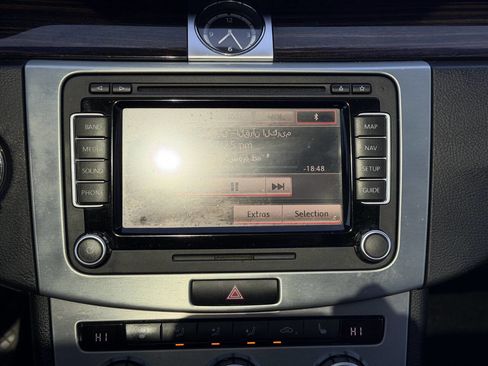 Used 2014 Volkswagen CC Executive image 29