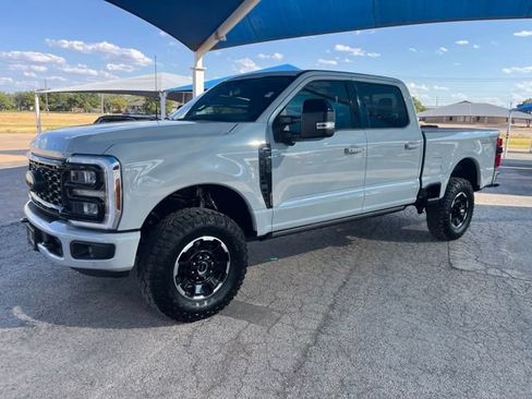 Used 2026 Ford F250 Lariat w/ Tremor Off-Road Package AWD/4WD image 1