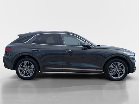 Used 2025 Genesis GV70 2.5T AWD/4WD image 3