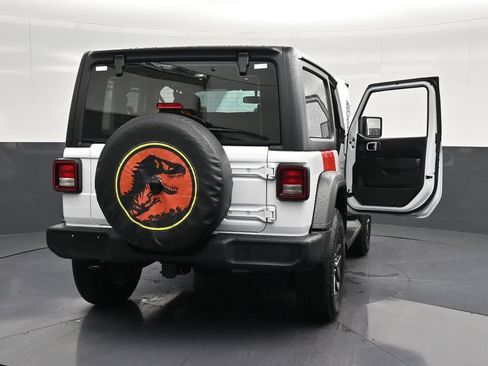 Used 2025 Jeep Wrangler Sport AWD/4WD image 36
