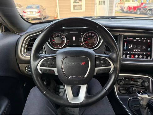 Used 2017 Dodge Challenger SXT Plus RWD image 21