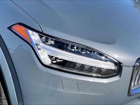 Used 2022 Volvo XC90 T8 Inscription w/ Advanced Package image 32