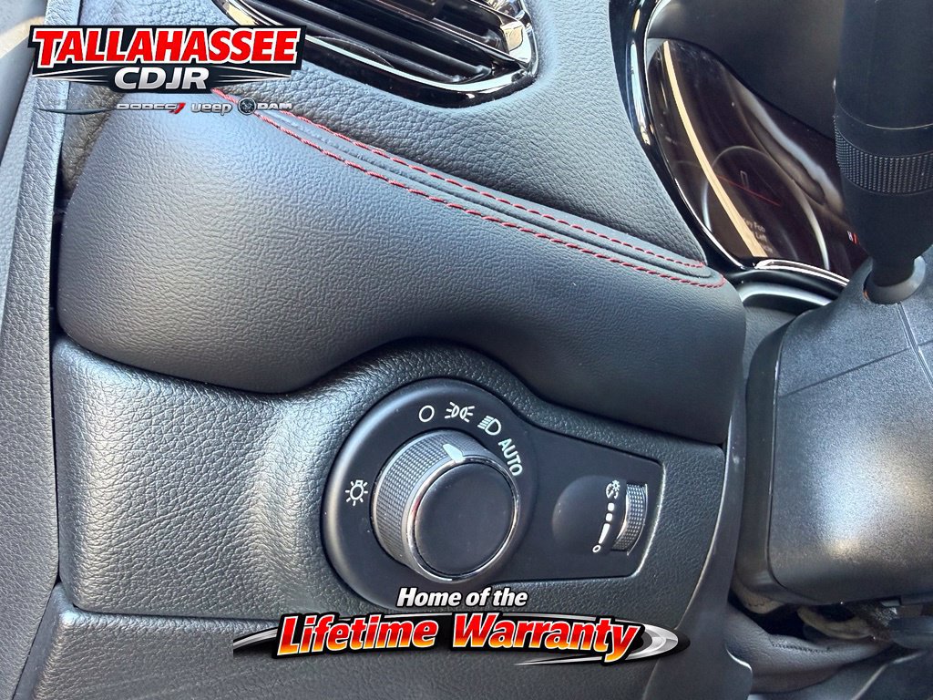 Used 2024 Dodge Durango R/T RWD image 41