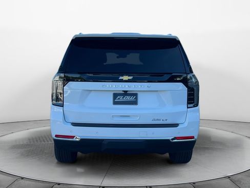 Used 2025 Chevrolet Suburban LT w/ Comfort Package RWD image 6