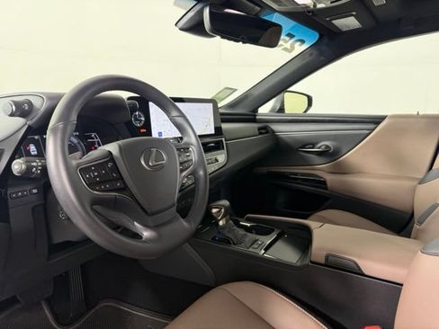 Certified 2025 Lexus ES 300h w/ Premium Package FWD image 4
