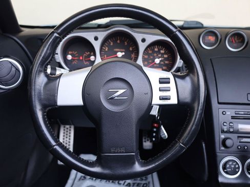 Used 2004 Nissan 350Z Touring RWD image 25