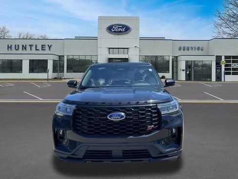 Used 2025 Ford Explorer ST AWD/4WD image 2
