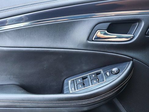 Used 2017 Chevrolet Impala Premier FWD image 40