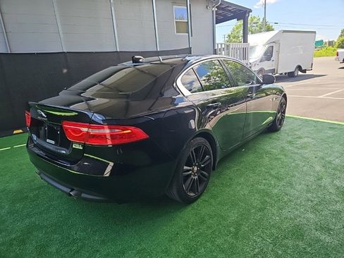 Used 2019 Jaguar XE Premium AWD/4WD image 4