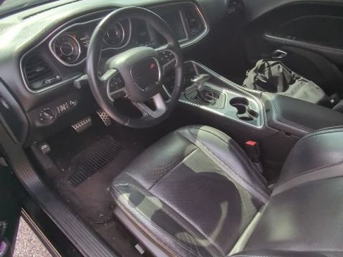 Used 2015 Dodge Challenger R/T Plus RWD image 8