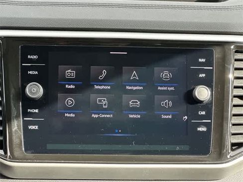 Used 2022 Volkswagen Atlas SEL Premium image 13