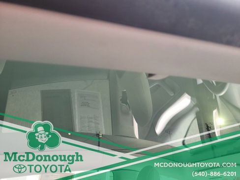 Used 2022 Tesla Model Y Performance image 21