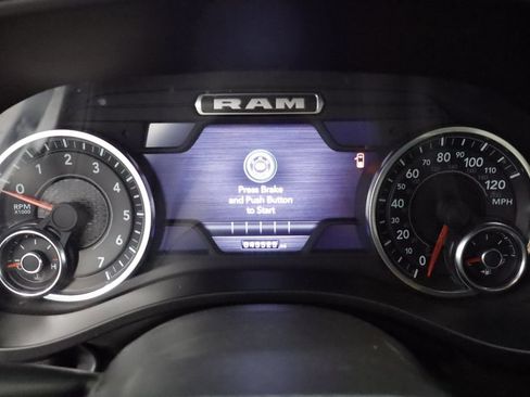Used 2024 RAM 1500 Big Horn AWD/4WD image 33