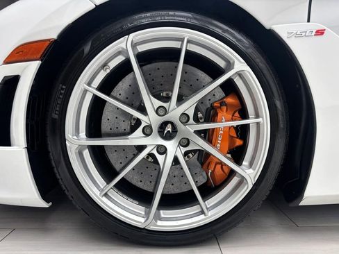 Used 2024 McLaren 750S Spider RWD image 11