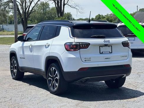 Used 2023 Jeep Compass Limited AWD/4WD image 2