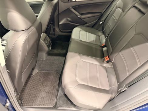 Used 2022 Volkswagen Passat 2.0T SE image 24