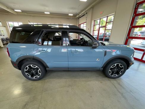 Used 2021 Ford Bronco Sport Outer Banks w/ Outer Banks Package AWD/4WD image 8