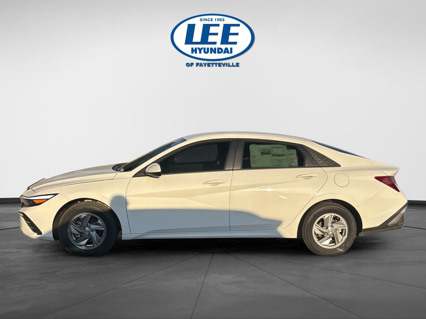 Certified 2026 Hyundai Elantra SE FWD image 6