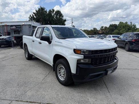 Used 2019 Chevrolet Silverado 1500 W/T w/ WT Convenience Package RWD image 3