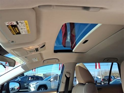 Used 2019 Toyota RAV4 LE image 14