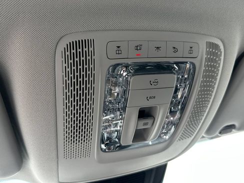 Certified 2025 Mercedes-Benz GLS 450 4MATIC image 33