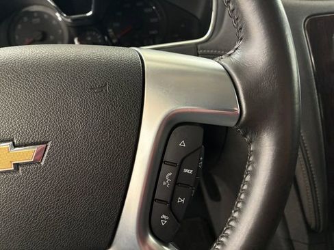 Used 2017 Chevrolet Traverse LT w/ Style and Technology Package image 24
