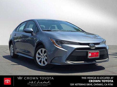 Certified 2025 Toyota Corolla LE FWD image 1