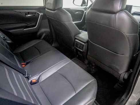 Used 2022 Toyota RAV4 XLE Premium AWD/4WD image 34