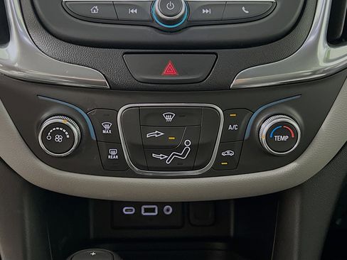 Used 2019 Chevrolet Equinox LT FWD image 26