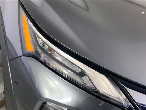 Used 2025 Nissan Rogue SV AWD/4WD image 26