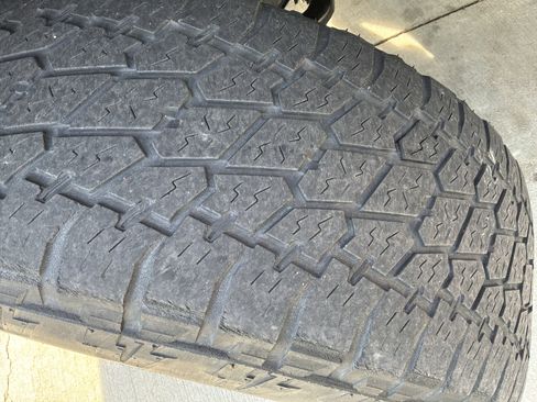 Used 2016 Toyota Tacoma TRD Sport w/ Towing Package image 12