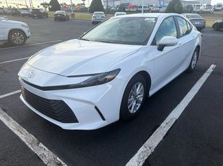 Used 2025 Toyota Camry LE w/ Convenience Package FWD video 1