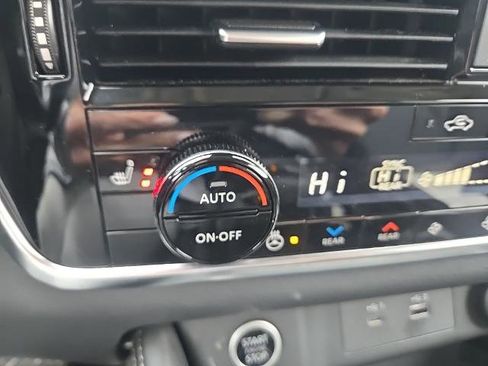 Certified 2023 Nissan Rogue SL w/ SL Premium Package image 21