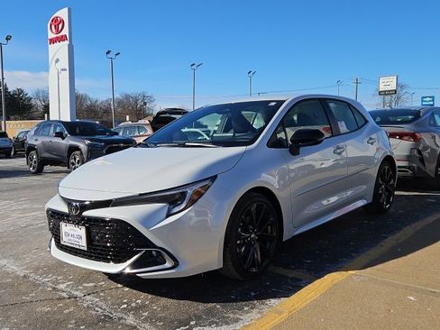 New 2026 Toyota Corolla XSE image 5