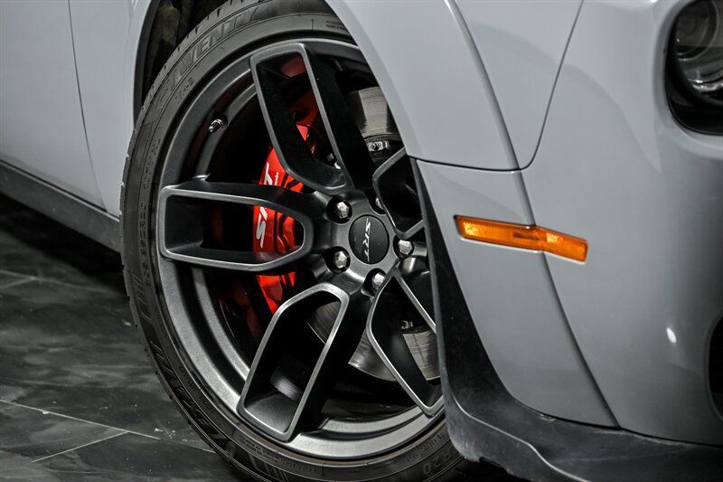 Used 2021 Dodge Challenger R/T Scat Pack RWD image 3