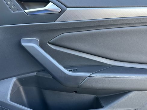 Used 2024 Volkswagen Jetta SE image 19