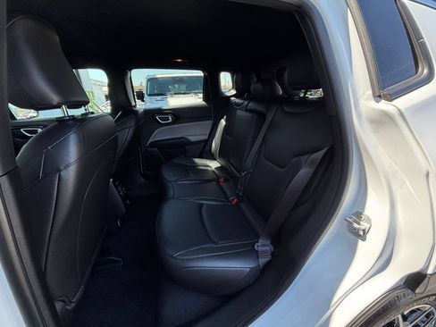 Used 2025 Jeep Compass Limited AWD/4WD image 27