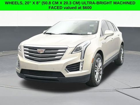 Used 2017 Cadillac XT5 Premium Luxury image 2