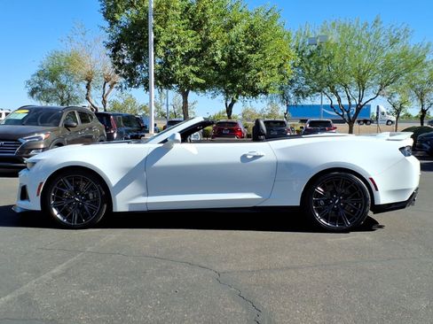 Used 2017 Chevrolet Camaro ZL1 RWD image 2