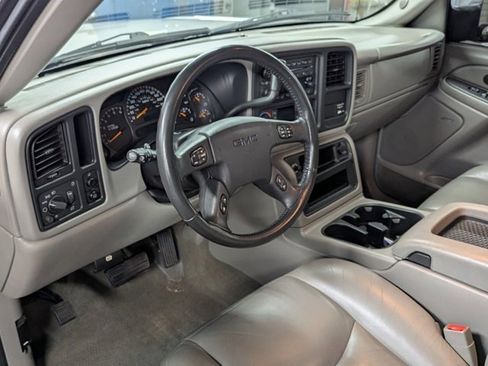 Used 2005 GMC Sierra 2500 SLT image 10