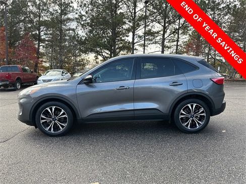 Certified 2021 Ford Escape SE w/ SE Sport Appearance Package image 4