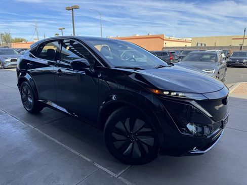 Used 2023 Nissan Ariya FWD image 7