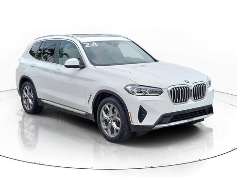 Used 2024 BMW X3 sDrive30i w/ Convenience Package RWD image 2